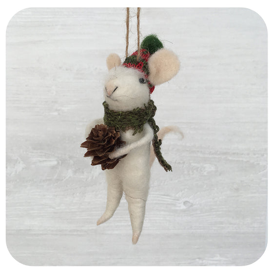 Pinecone Mouse with Hat