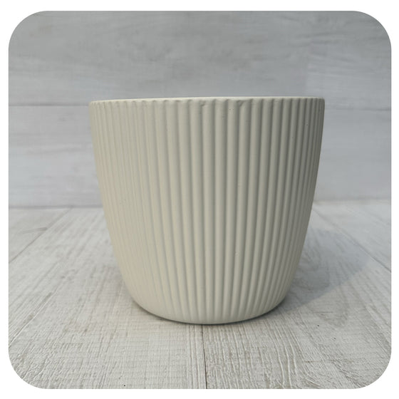 Aura Cream Ceramic Pot
