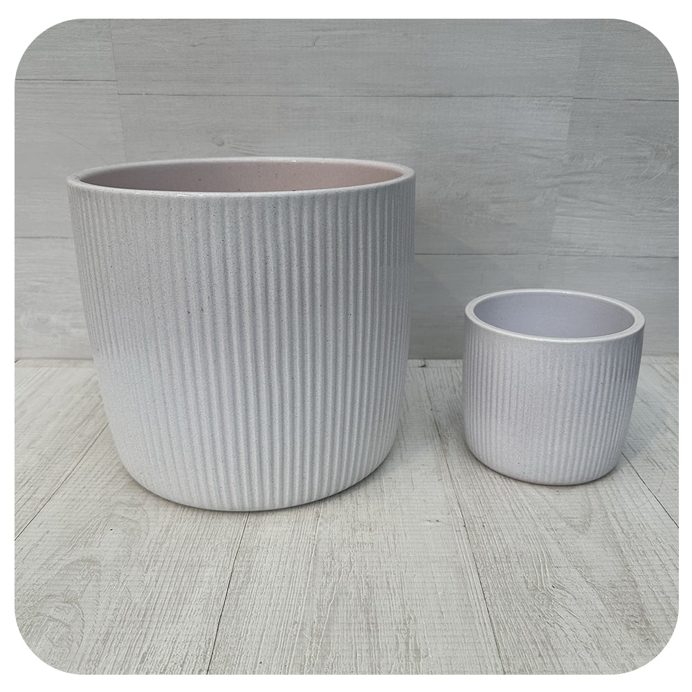 Ribbed Perla White Ceramic Pot