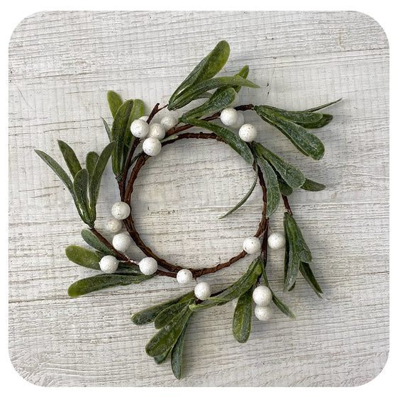 White Glittery Berry and Foliage Candle Ring