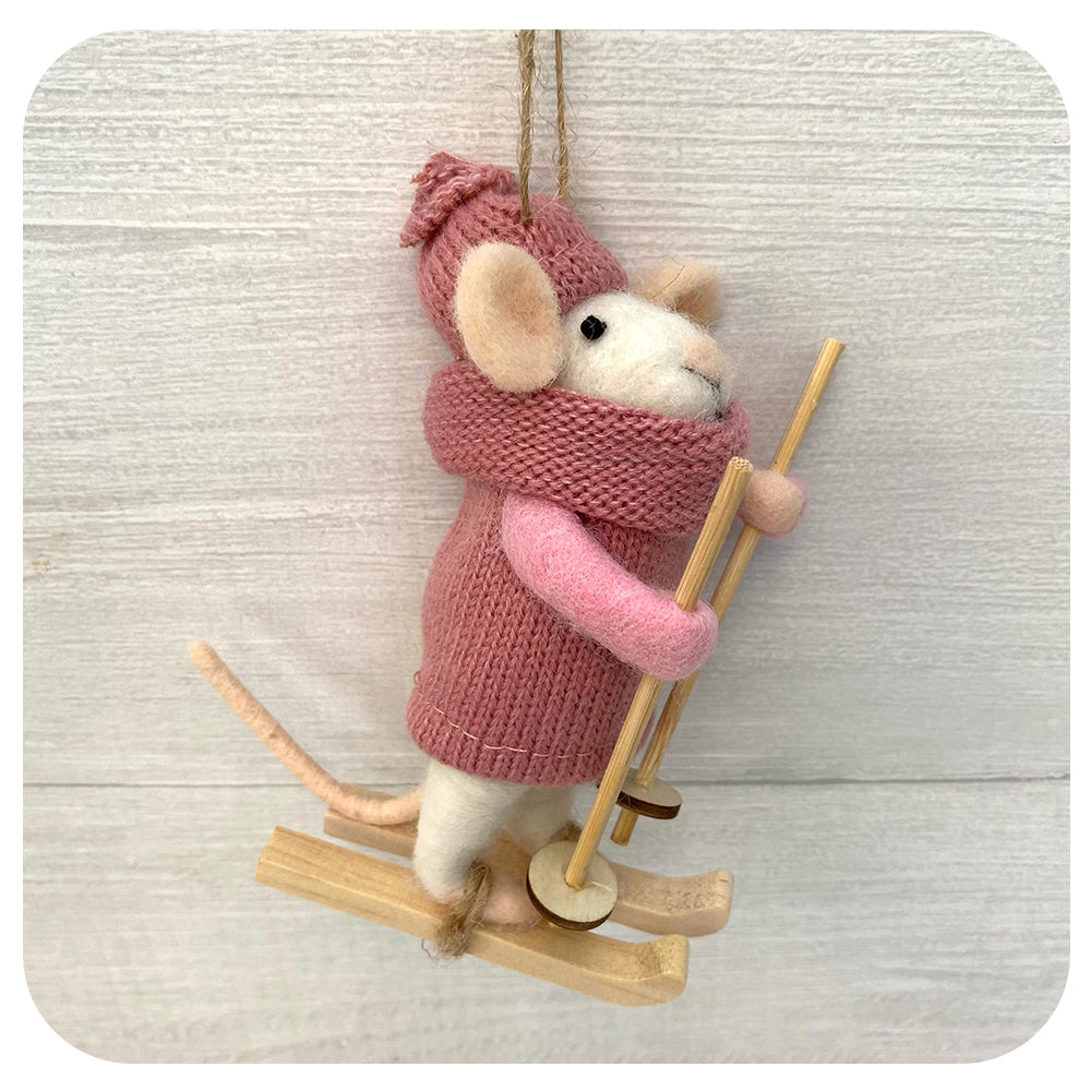 Powder Penny Felt Mouse