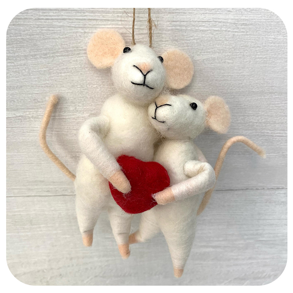 Sweetheart Felt Mice