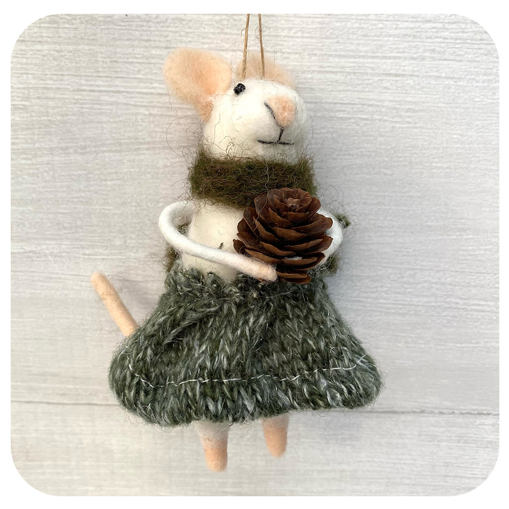 Pinecone Patrice Felt Mouse
