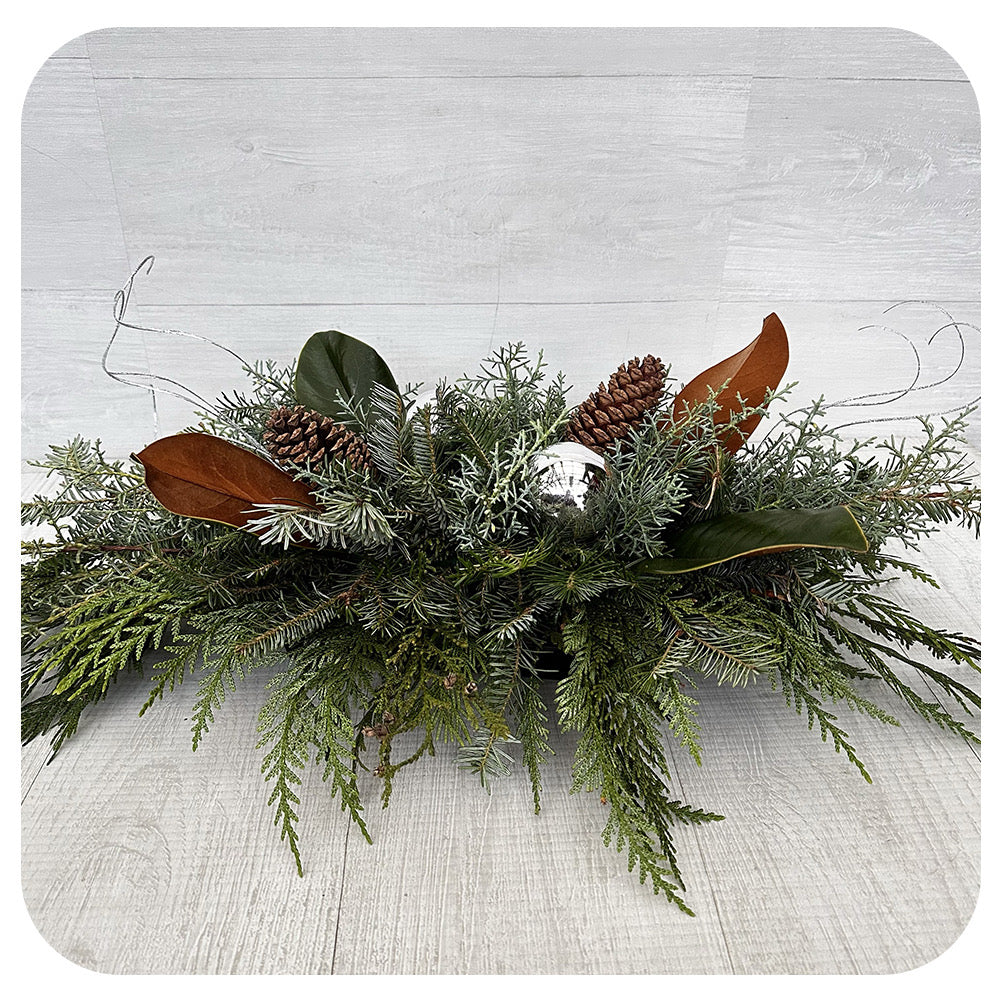 Centrepiece with Magnolia Leaves