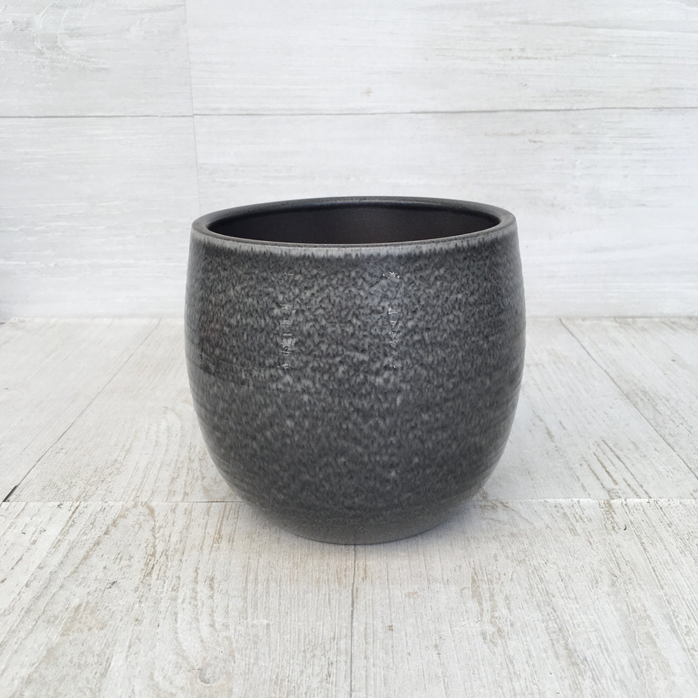 Grazing Grey Pot