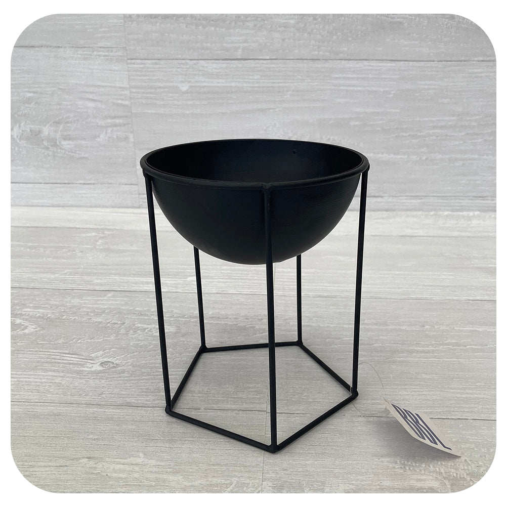 BBL Shallow Plant Stand