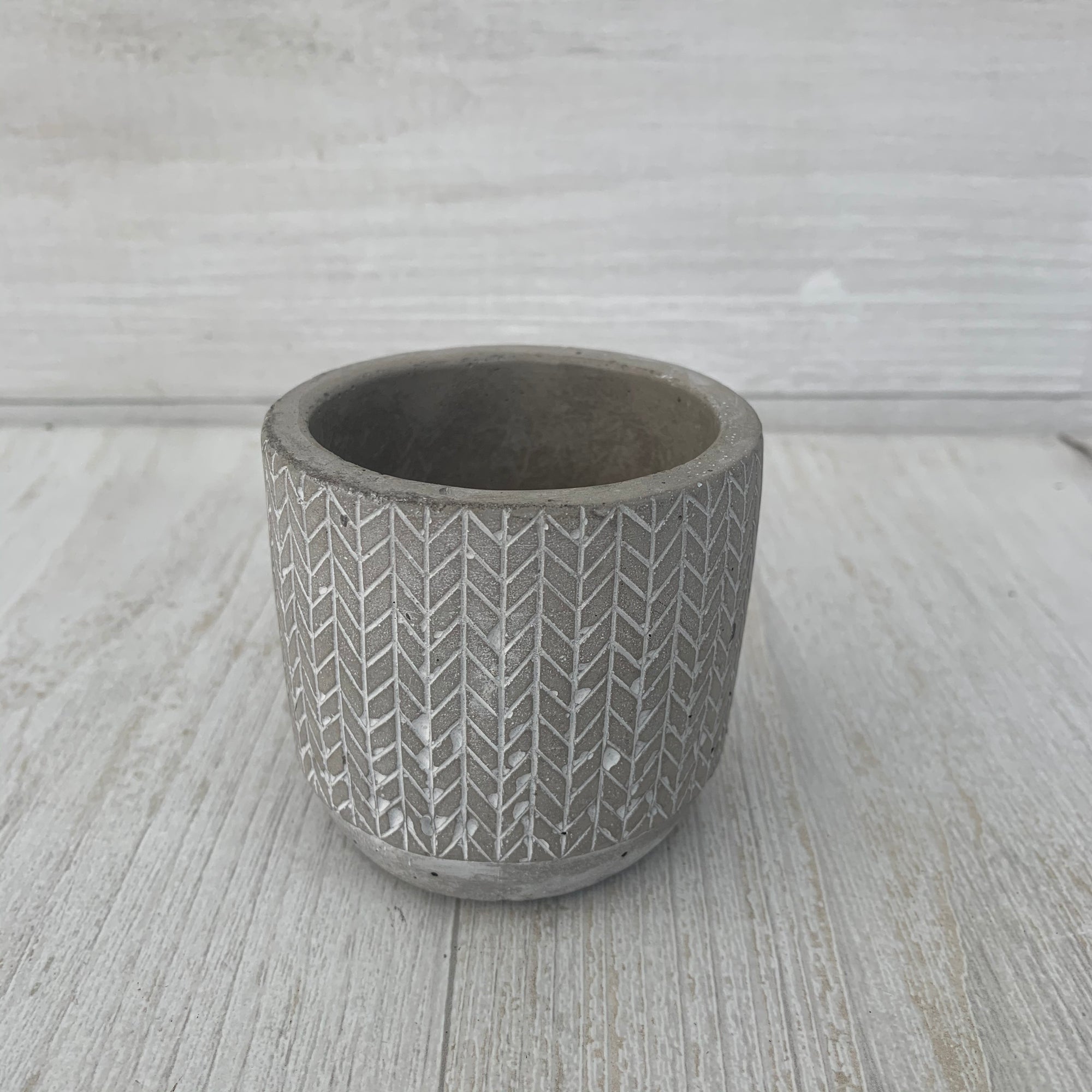 Chevron Cement Pot