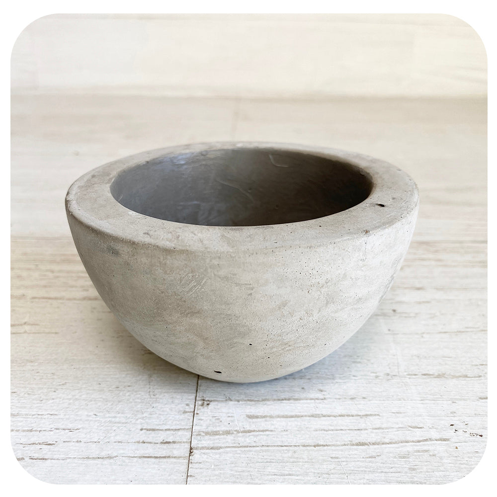 semi circle pot planter Half Circle Cement Pot