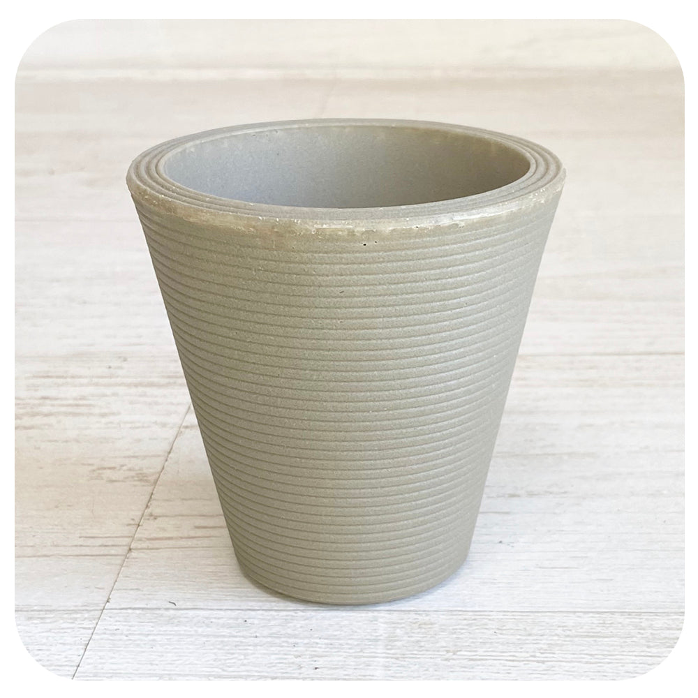 Crescent Mini Pot