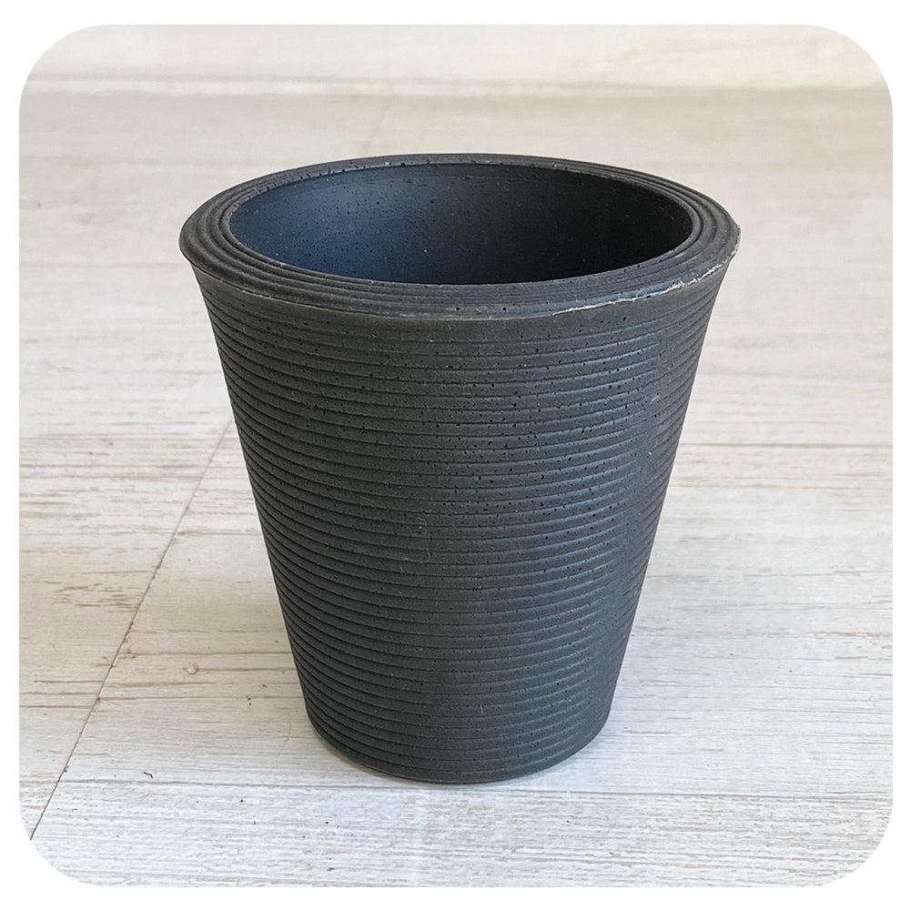 Crescent Mini Pot