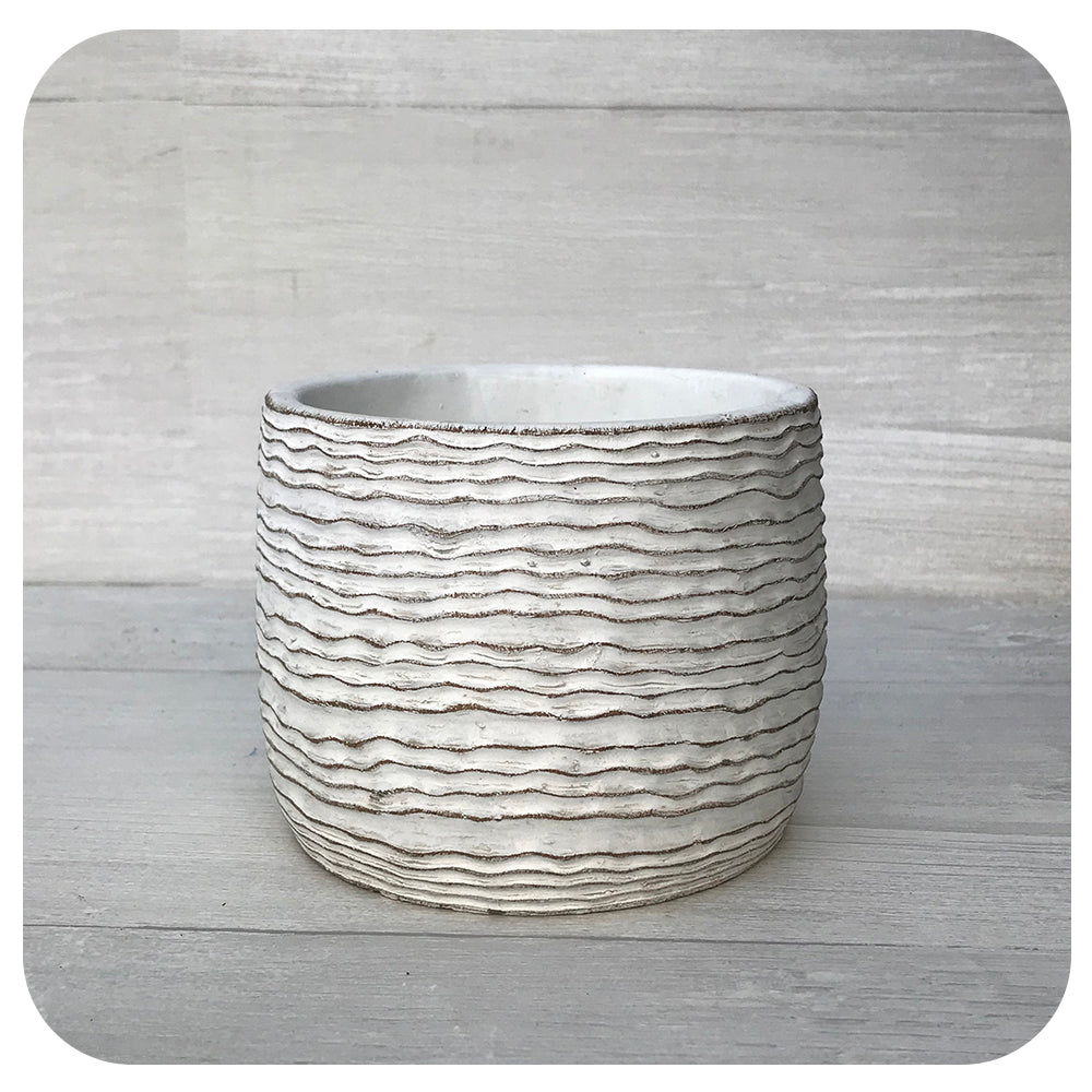 Wavy Ripple Planter White