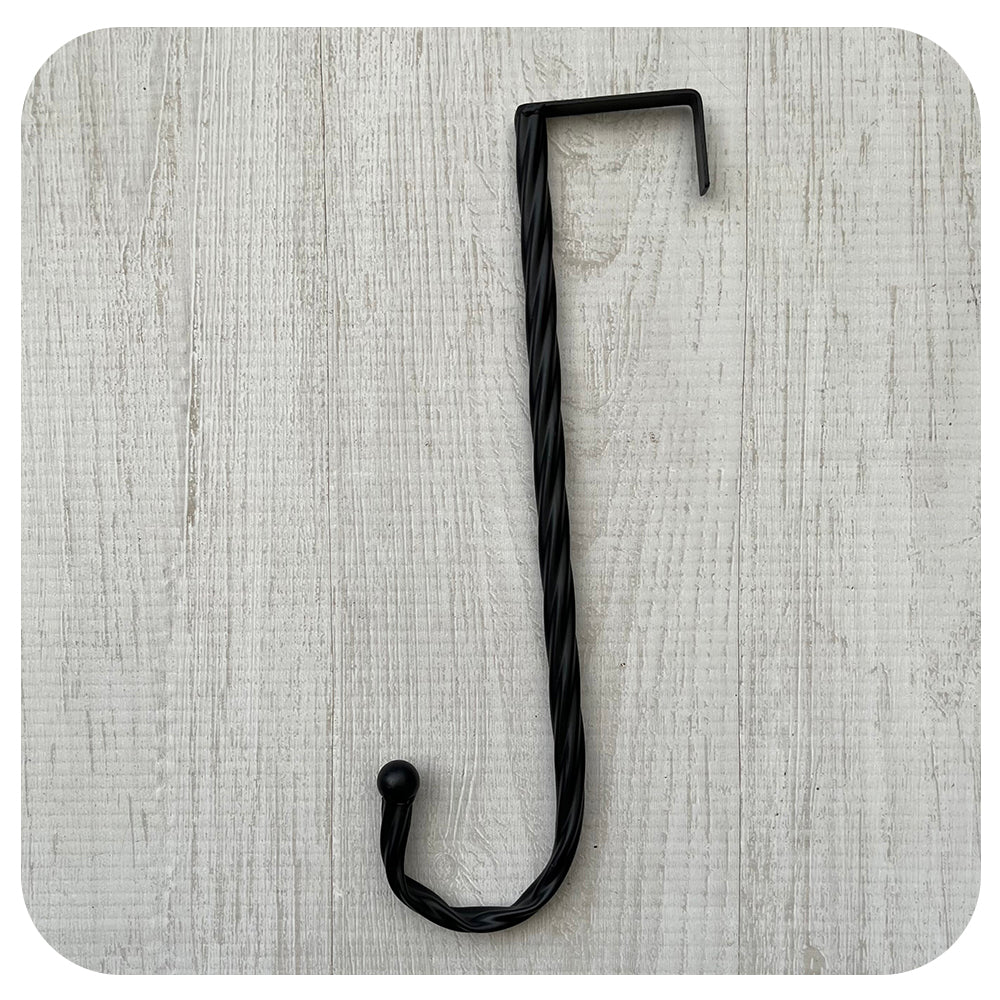 Black Iron Twisted Wreath Hanger