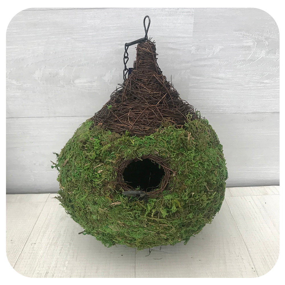 Raindrop Moss Birdhouse